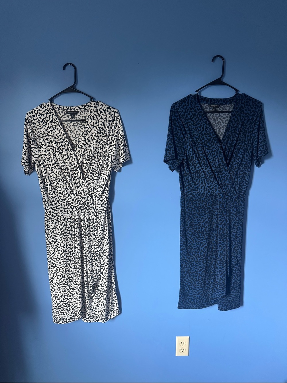 Banana Republic Wrap-Style Short Sleeve A-line Dress bundle